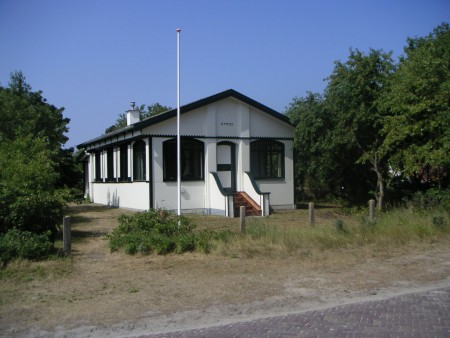 Enno, het eerste (asbest)vakantiehuisje op Schiermonnikoog